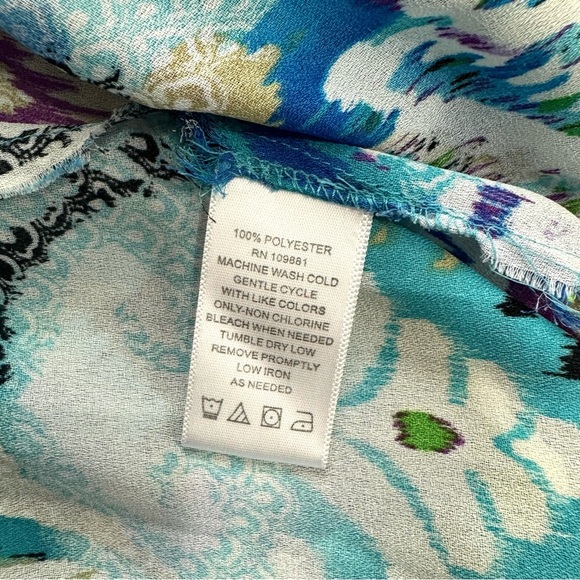 Sunny Leigh Women’s Sz L Top Blouse Shirt Blue Flowy Short Sleeve Ruffled Neck - Picture 10 of 13